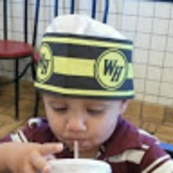 Meet your Posher, Kimberly - Picture 1 of 1